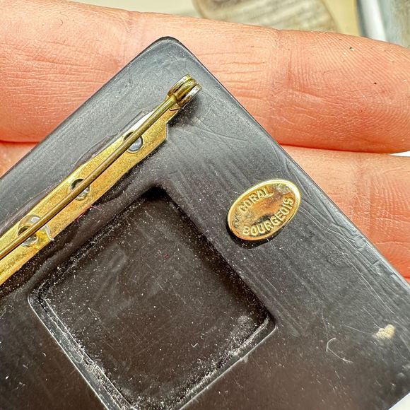 Vintage Resin Painting Square Brooch Pin signed Coral Bourgeois - Picture 5 of 6